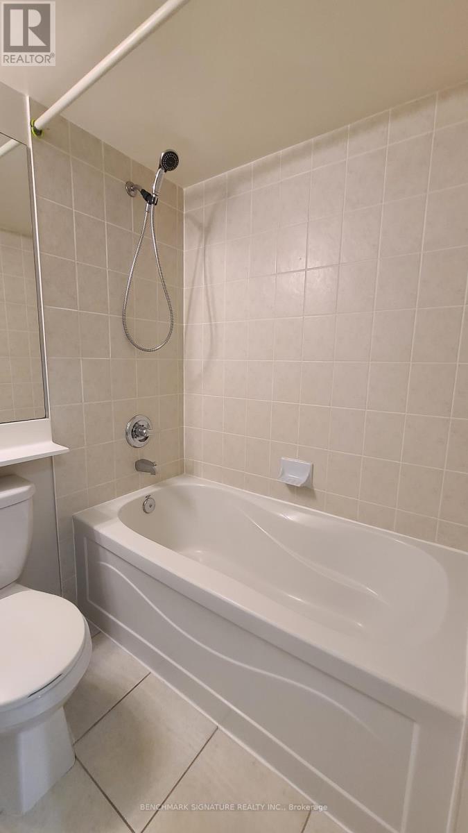902 - 60 Town Centre Court, Toronto, Ontario  M1P 0B1 - Photo 4 - E13217502