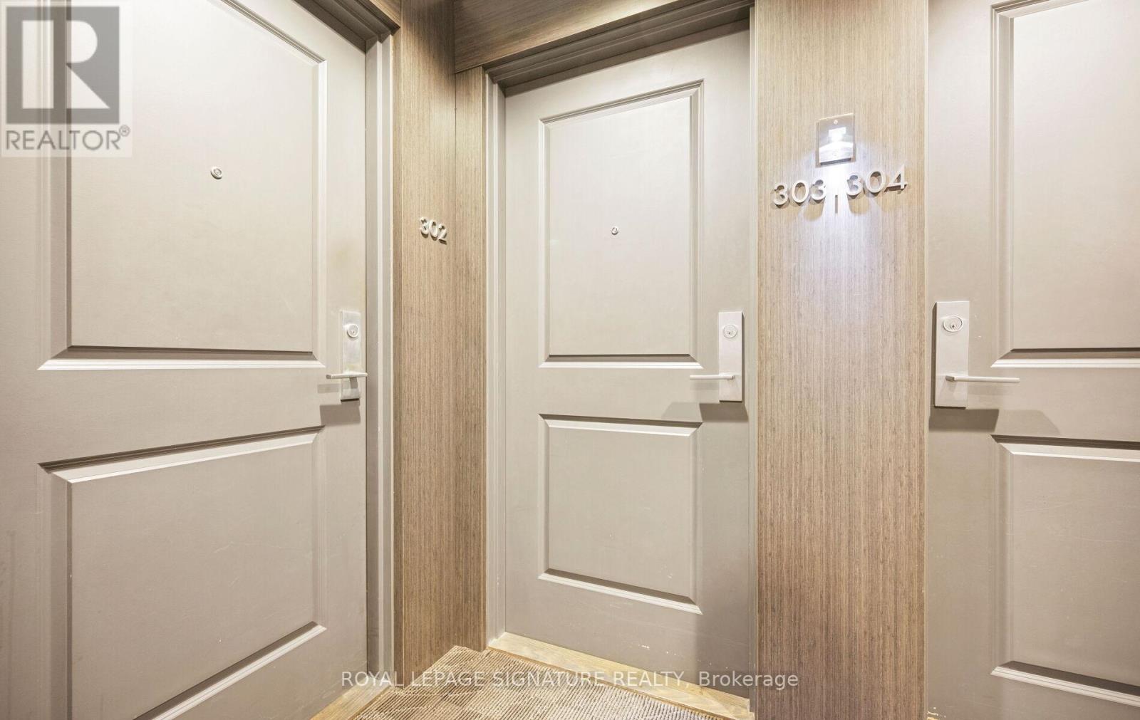 303 - 3563 Lake Shore Boulevard W, Toronto, Ontario  M8W 0A3 - Photo 4 - W13213578