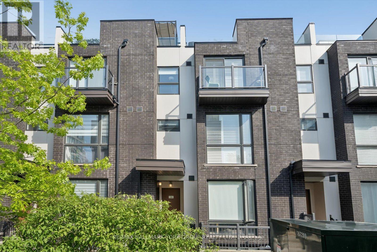 16 - 24 Fieldway Road, Toronto, Ontario  M8Z 0E3 - Photo 2 - W13217490