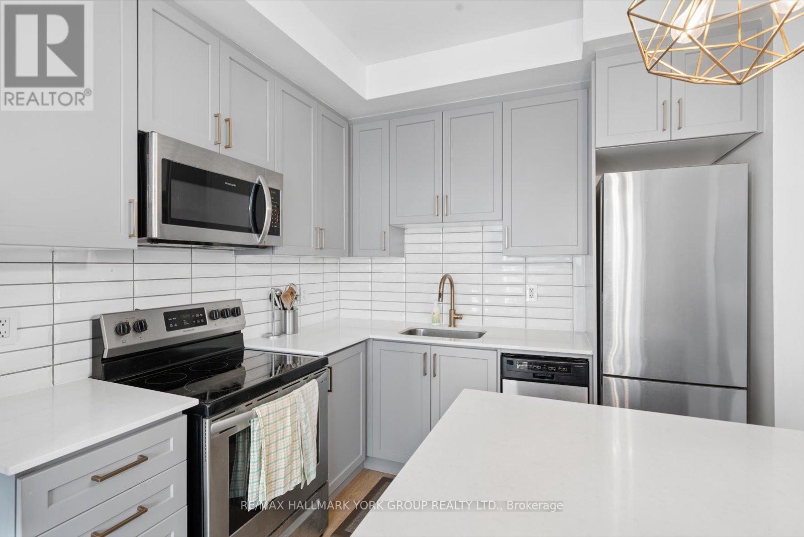 16 - 24 Fieldway Road, Toronto, Ontario  M8Z 0E3 - Photo 9 - W13217490
