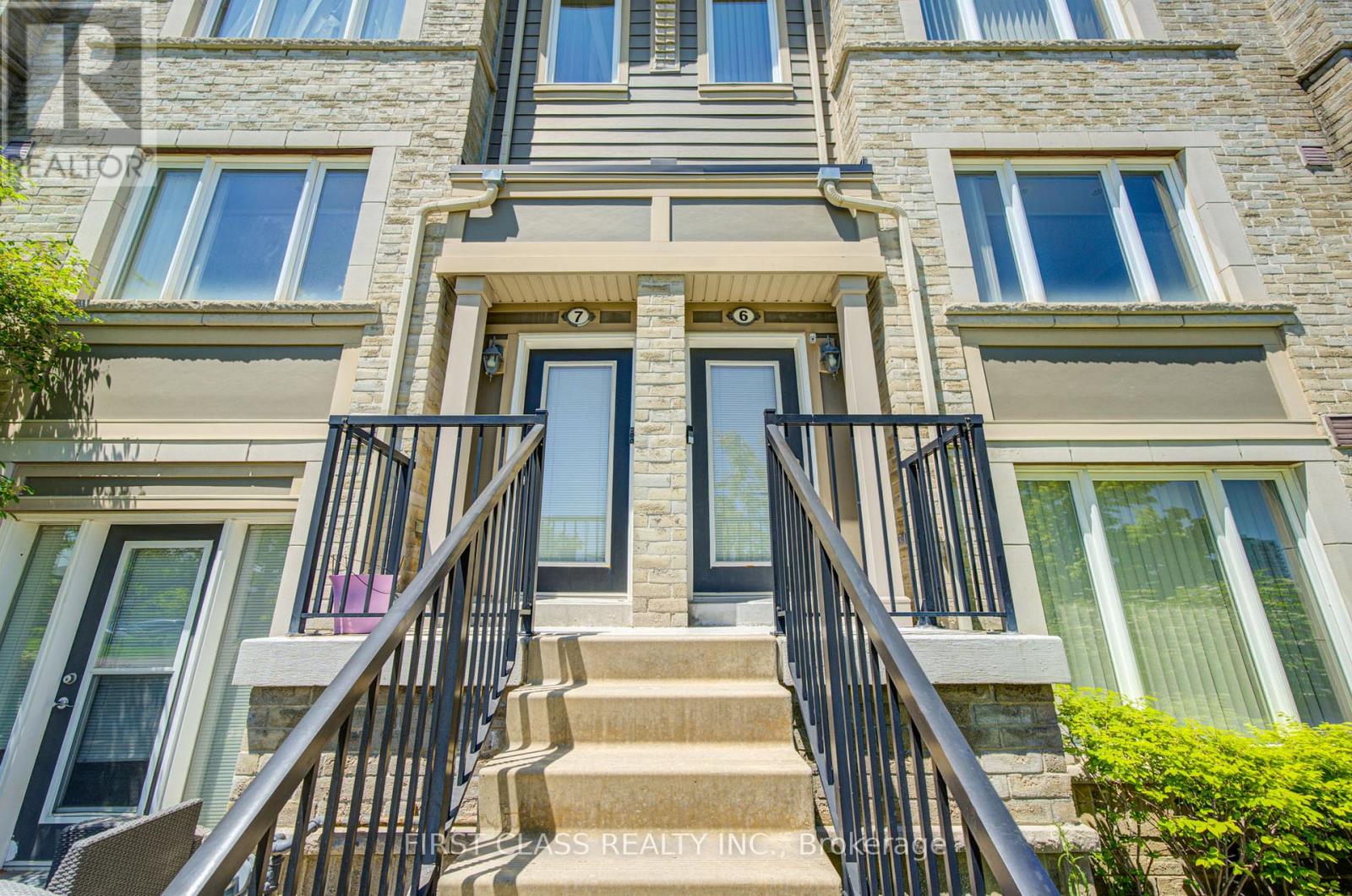6 - 2875 HAZELTON PLACE, Mississauga, Ontario