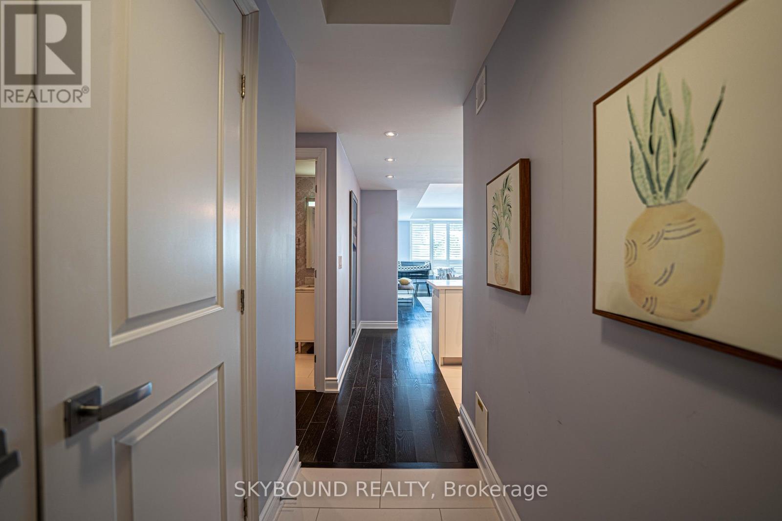 420 - 3500 Lakeshore Road W, Oakville, Ontario  L6L 0B4 - Photo 2 - W13217542