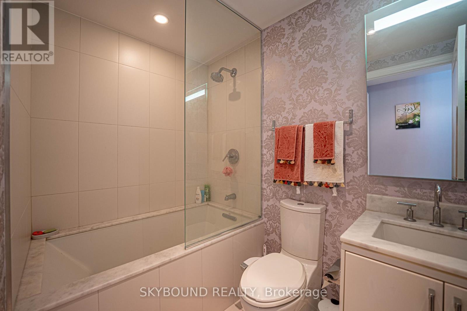 420 - 3500 Lakeshore Road W, Oakville, Ontario  L6L 0B4 - Photo 5 - W13217542
