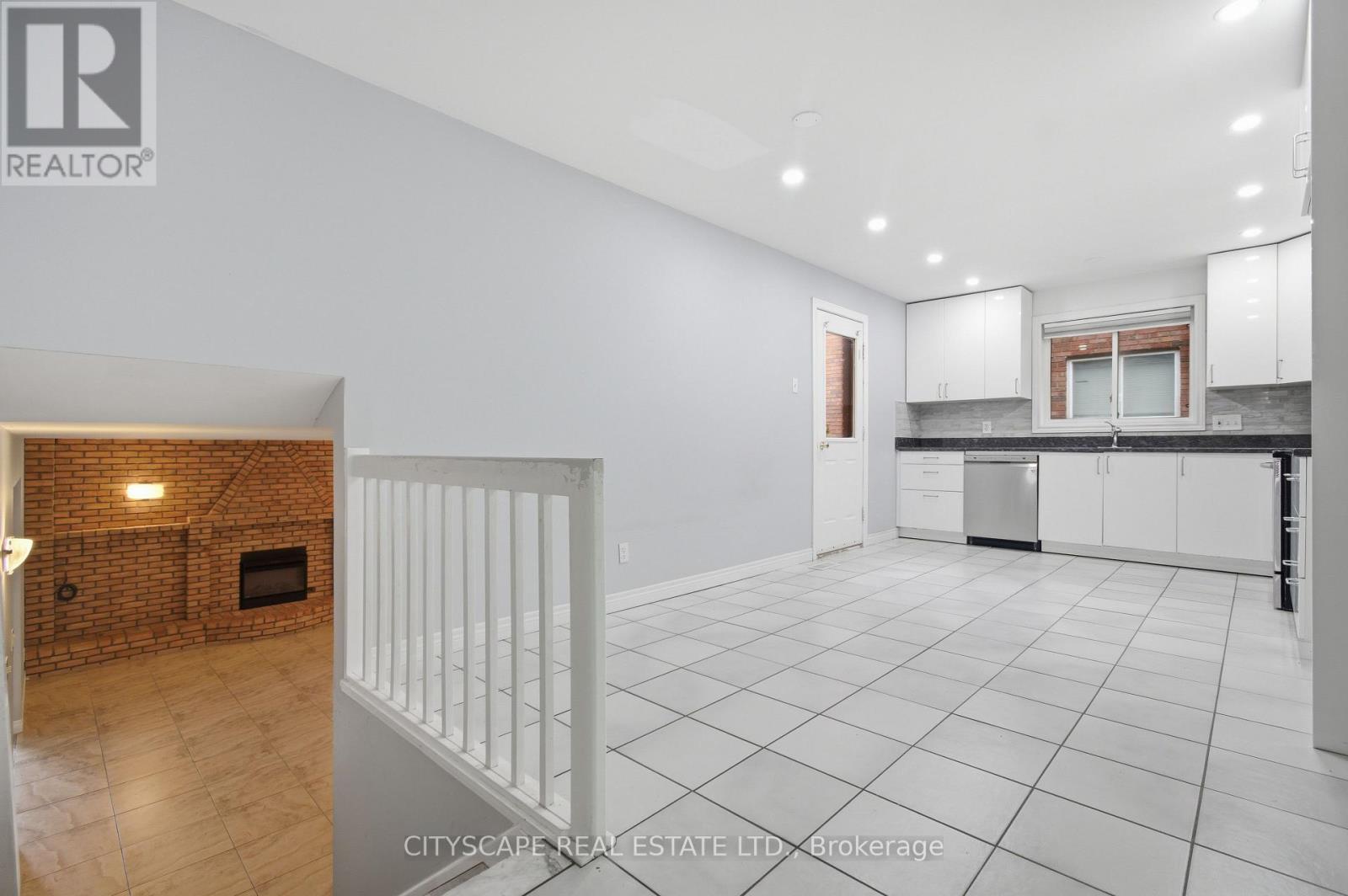 3154 Fazio Drive, Windsor, Ontario  N9E 4G6 - Photo 10 - X13217560