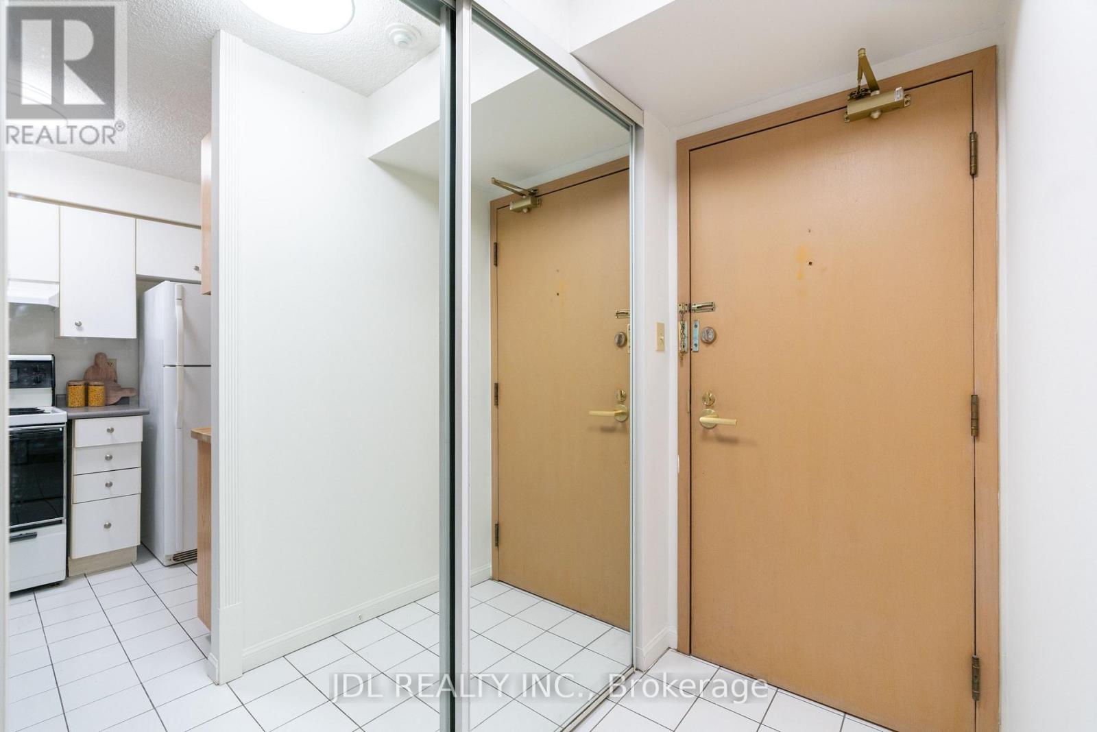 407 - 24 Wellesley Street W, Toronto, Ontario  M4Y 2X6 - Photo 12 - C13217536