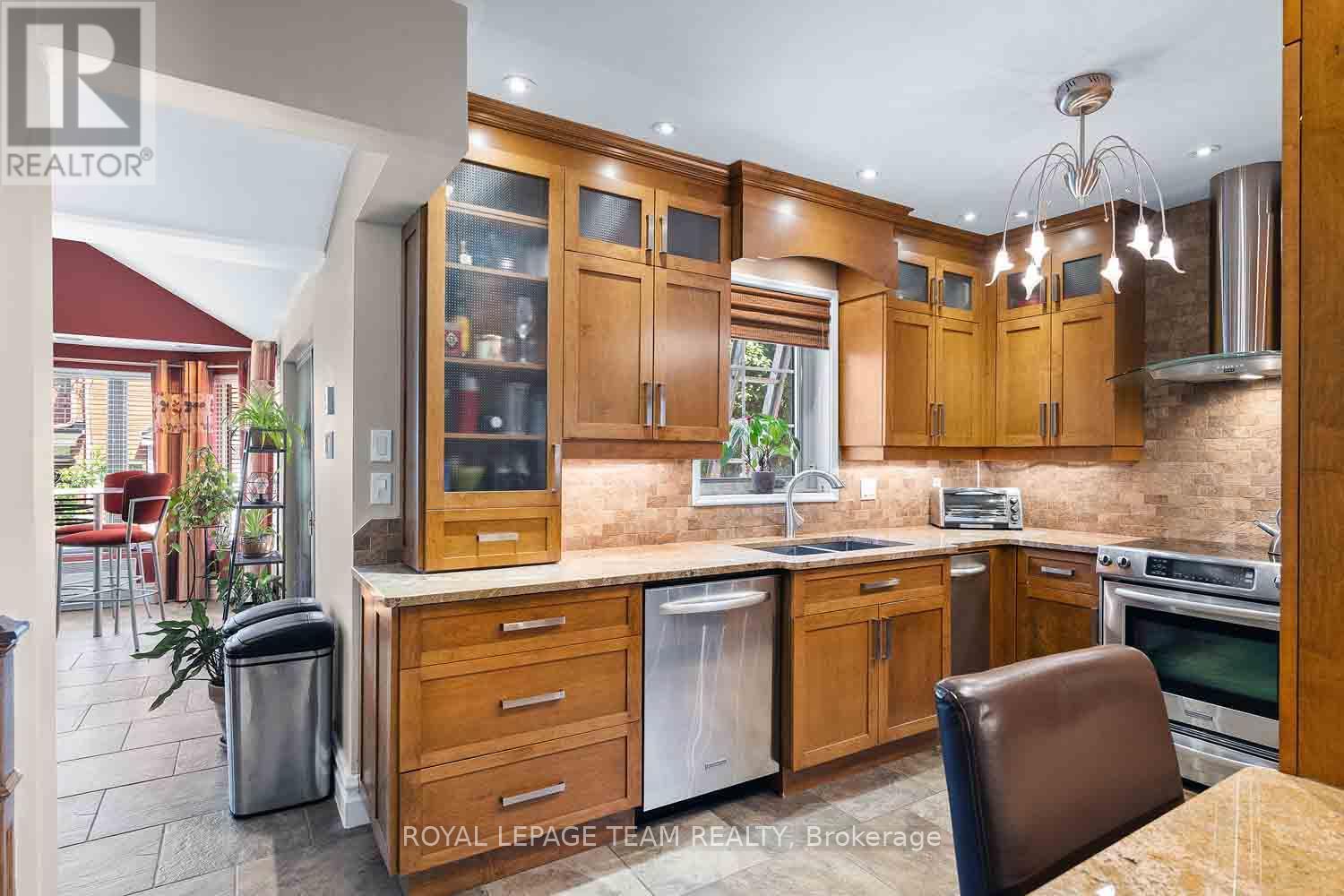139 Pleasant Park Road, Ottawa, Ontario  K1H 5M4 - Photo 15 - X13217550
