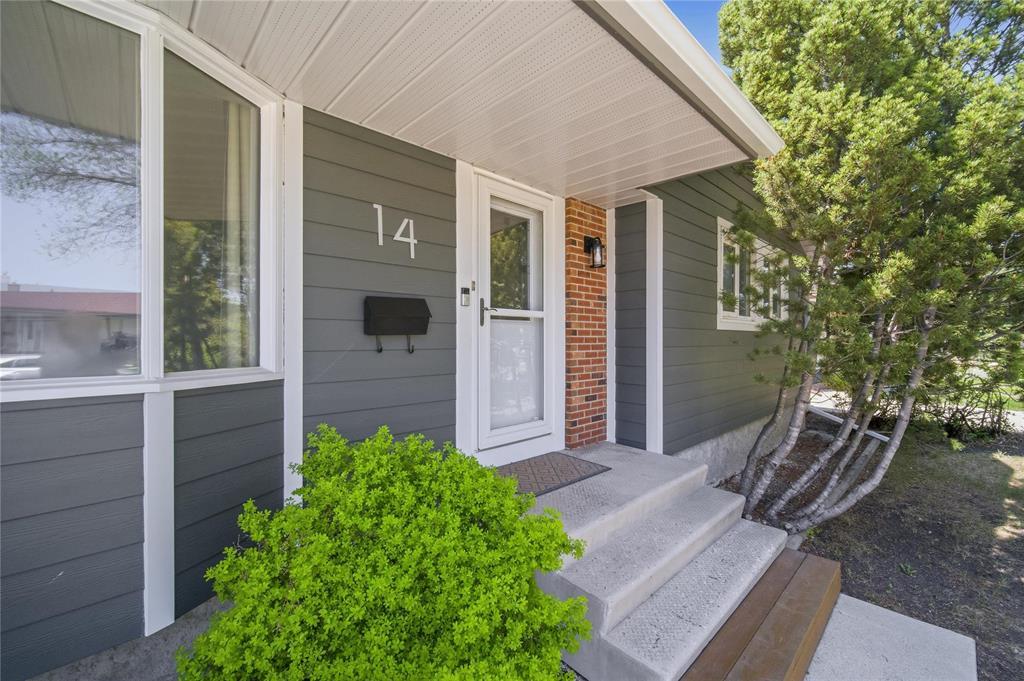 14 Continental Avenue, Winnipeg, Manitoba R2G 2T1 - Photo 1 - 202612122