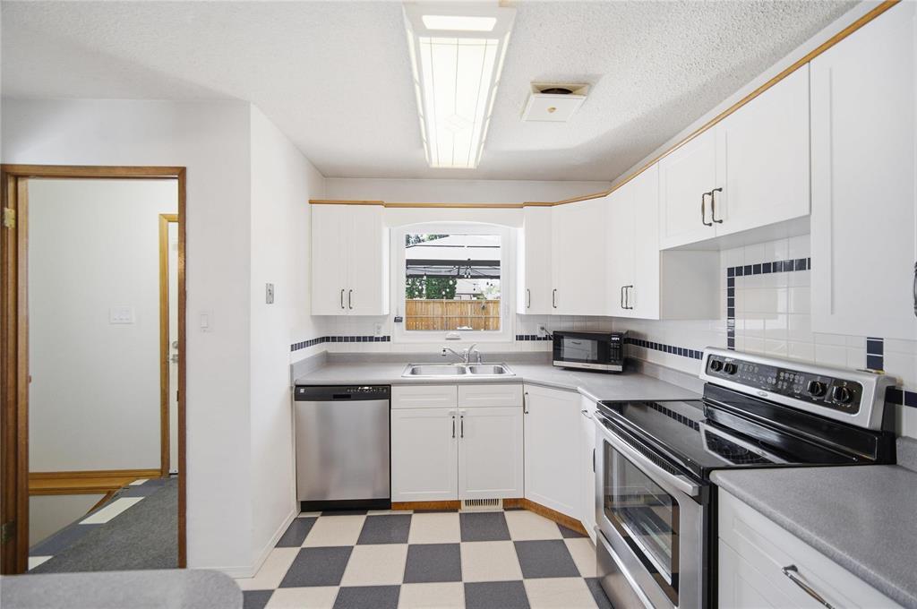 14 Continental Avenue, Winnipeg, Manitoba R2G 2T1 - Photo 9 - 202612122