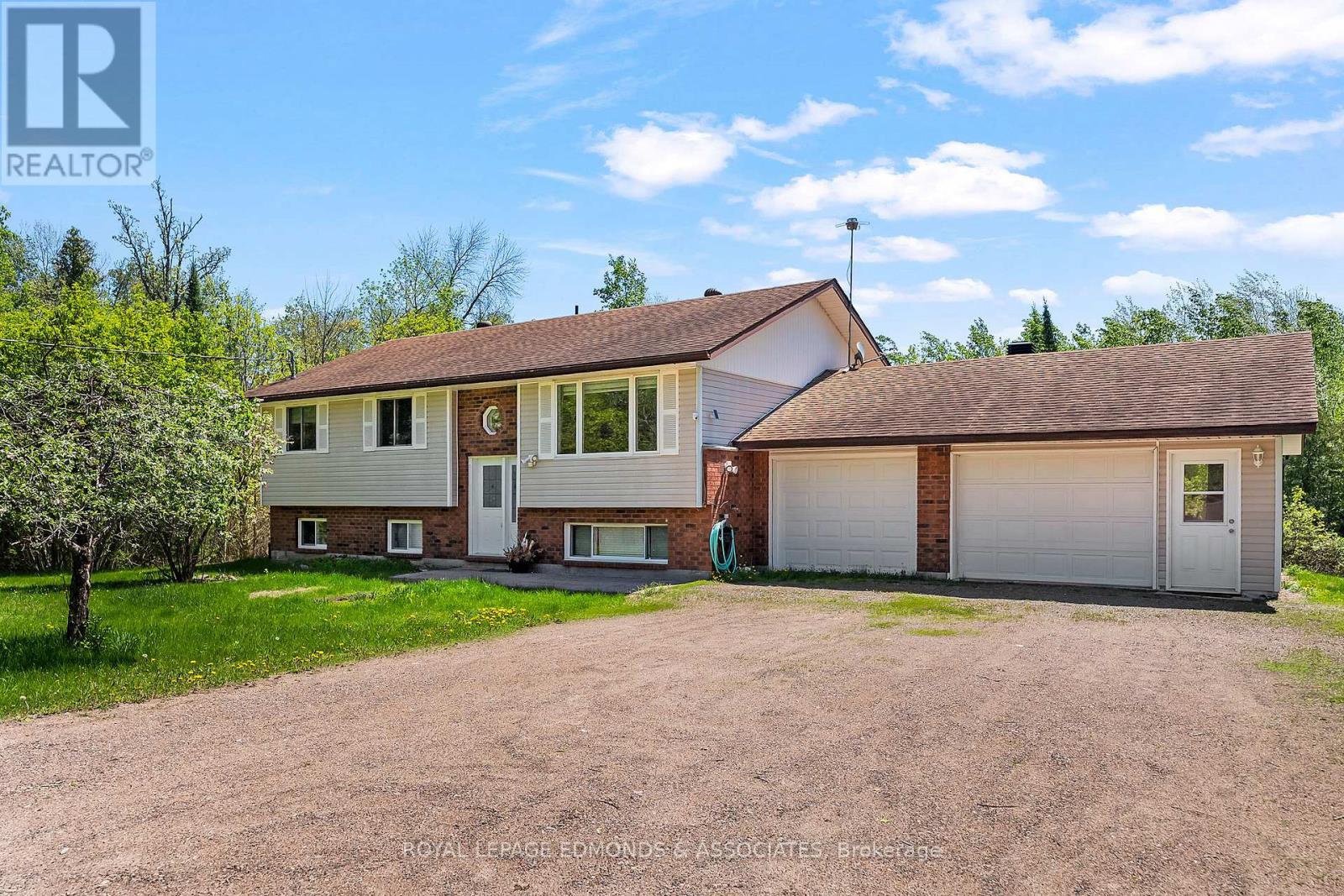 418 FOREST PARK ROAD, Laurentian Valley, Ontario