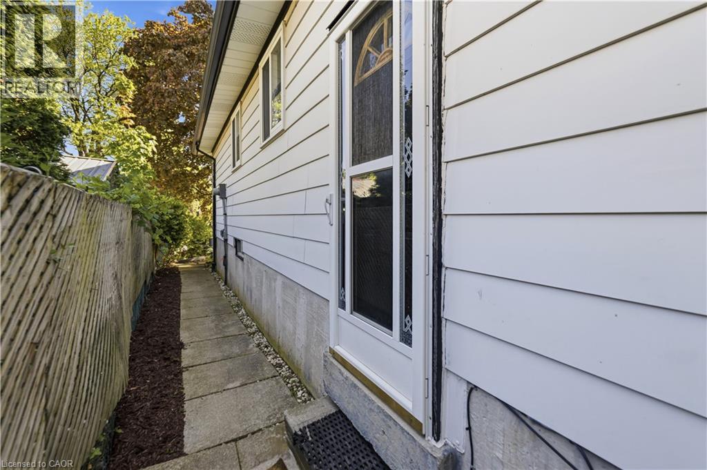450 Brigadoon Drive, Hamilton, Ontario  L9C 6E4 - Photo 31 - 40833872