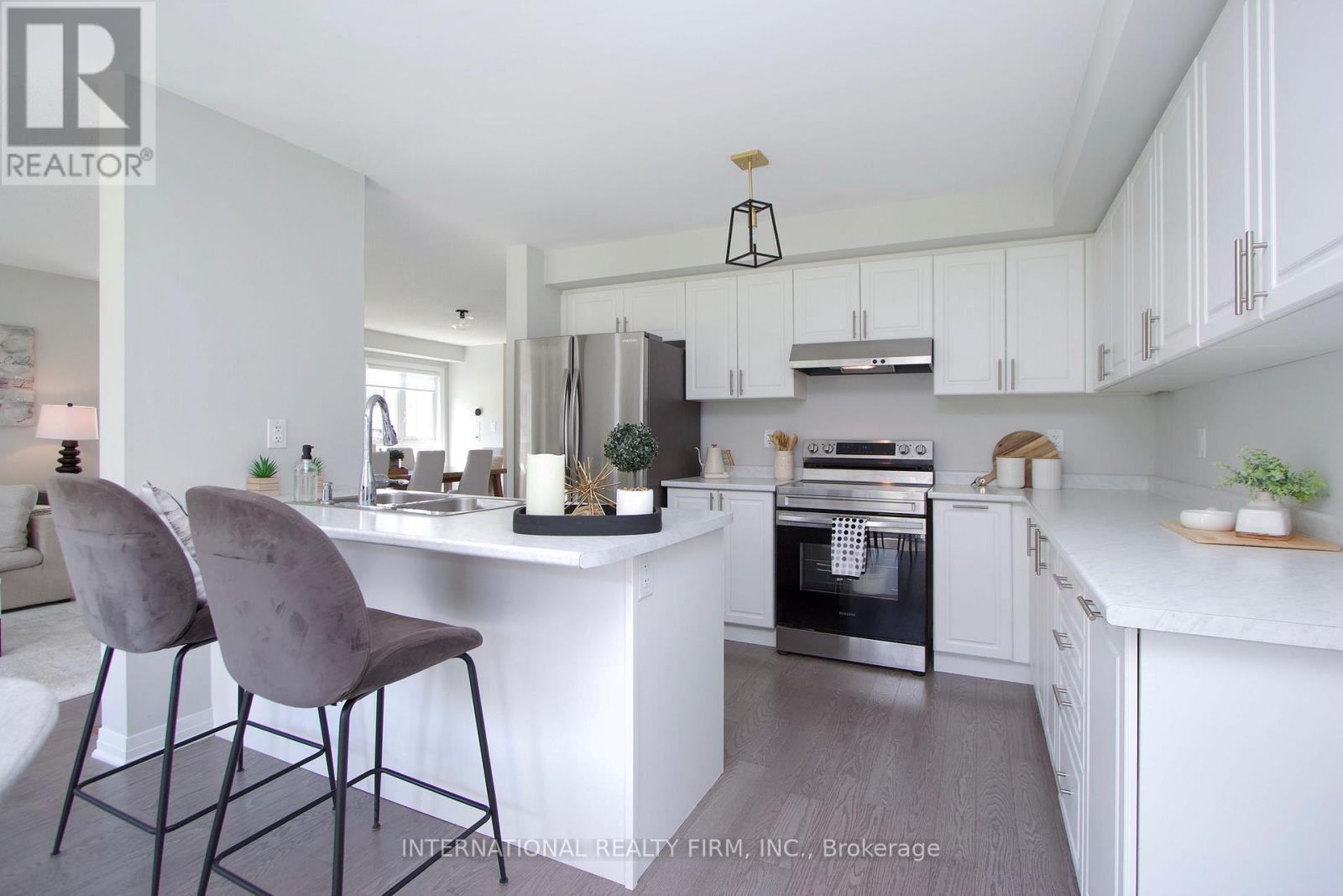 11 Caspian Square, Clarington, Ontario  L1C 7G3 - Photo 13 - E13217566