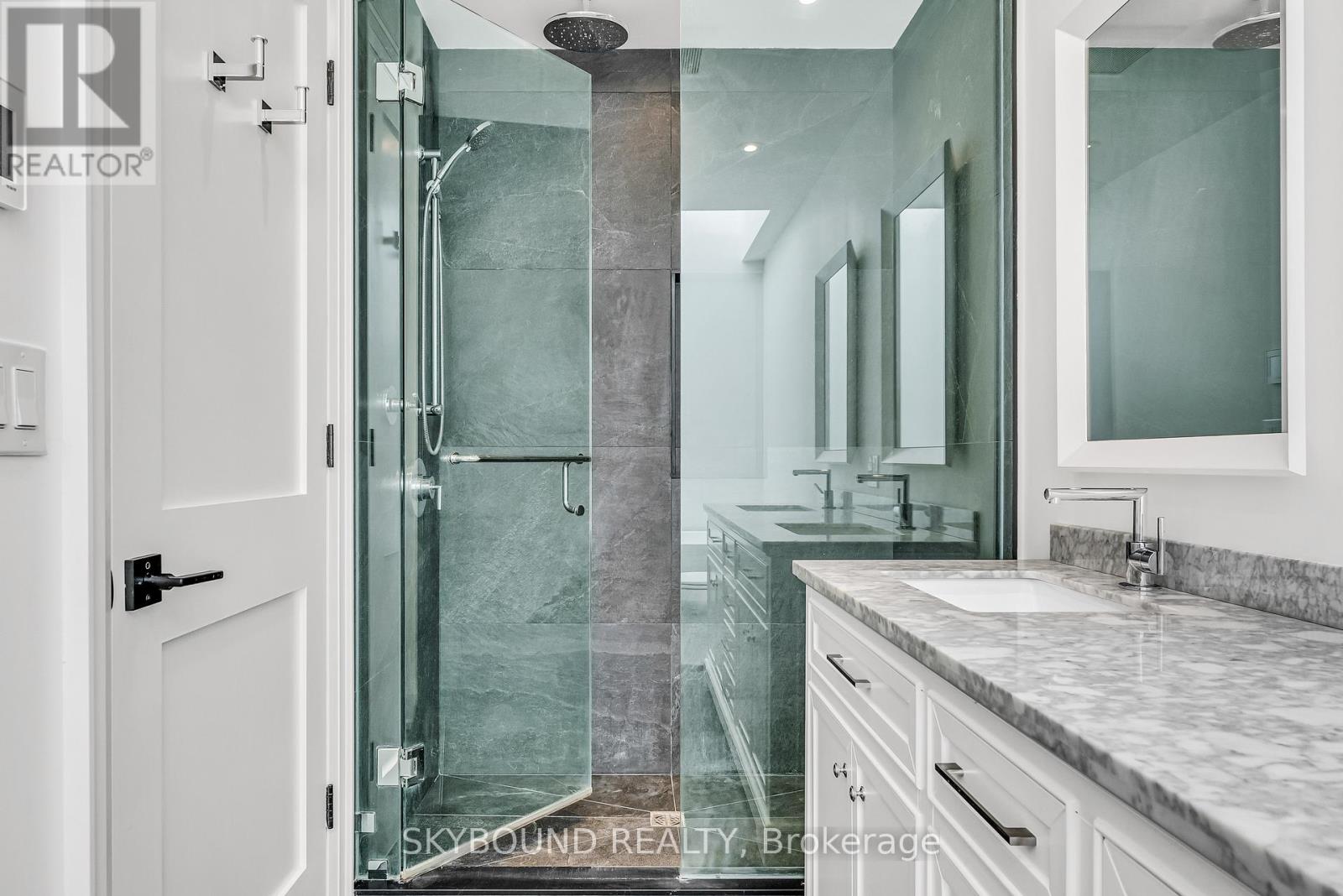323 Mortimer Avenue, Toronto, Ontario  M4J 2C9 - Photo 23 - E13217568