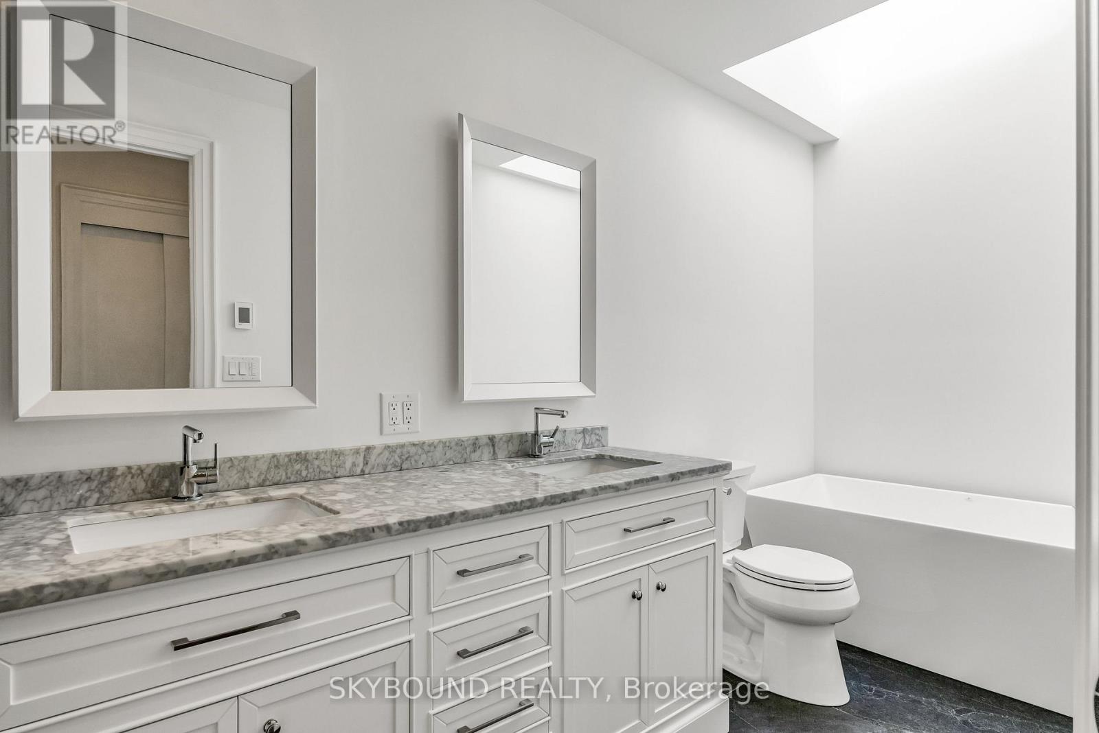 323 Mortimer Avenue, Toronto, Ontario  M4J 2C9 - Photo 24 - E13217568
