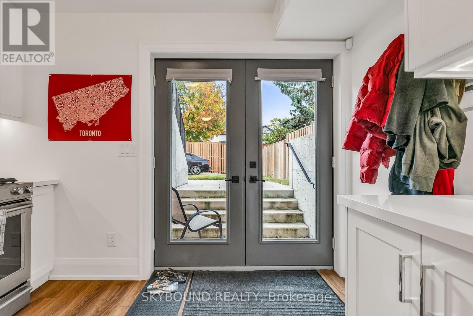 323 Mortimer Avenue, Toronto, Ontario  M4J 2C9 - Photo 30 - E13217568