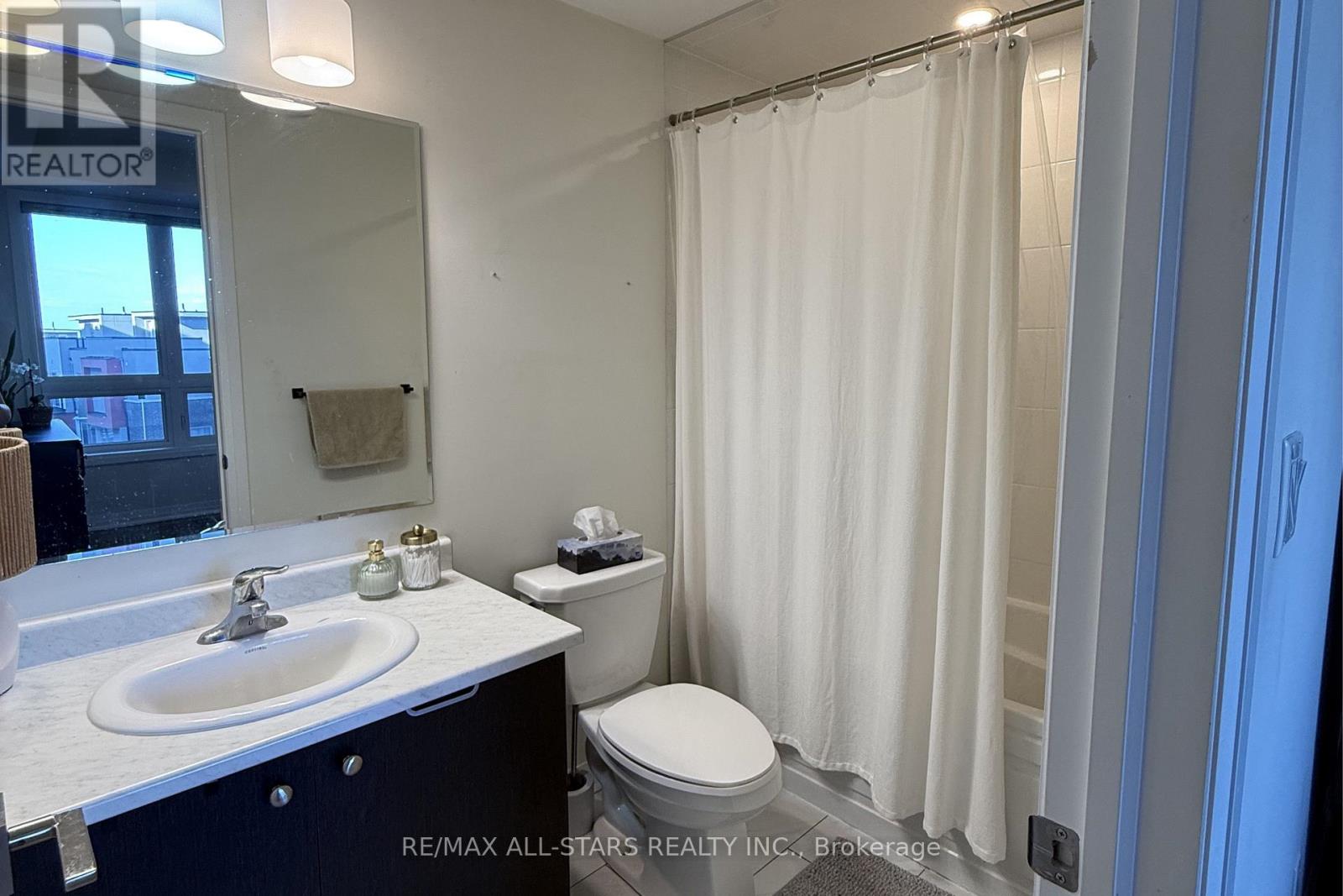 418 - 58 Adam Sellers Street, Markham, Ontario  L6B 1P5 - Photo 13 - N13217578