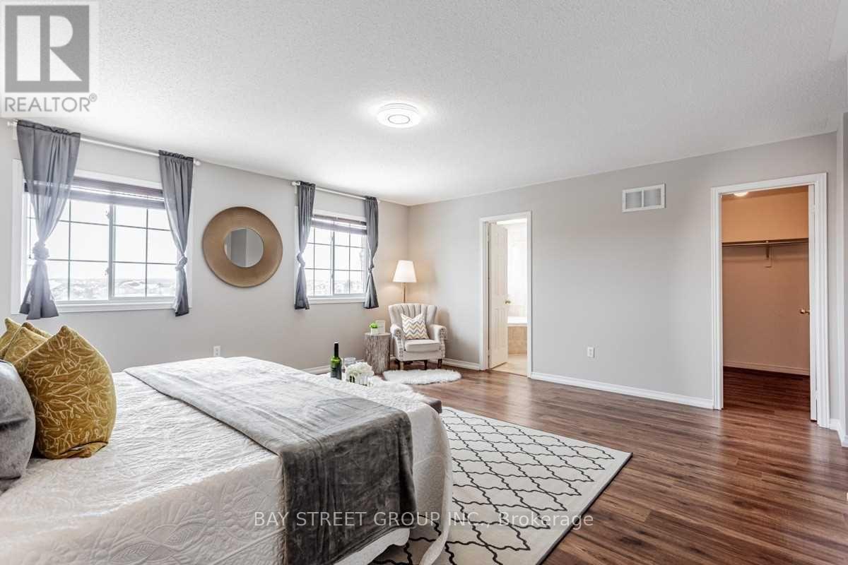 30 Delattaye Avenue, Aurora, Ontario  L4G 7T8 - Photo 19 - N13217586