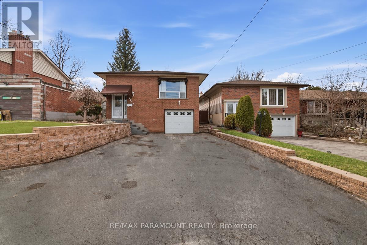 1262 Upper Gage Avenue, Hamilton, Ontario  L8W 1E4 - Photo 2 - X13217580