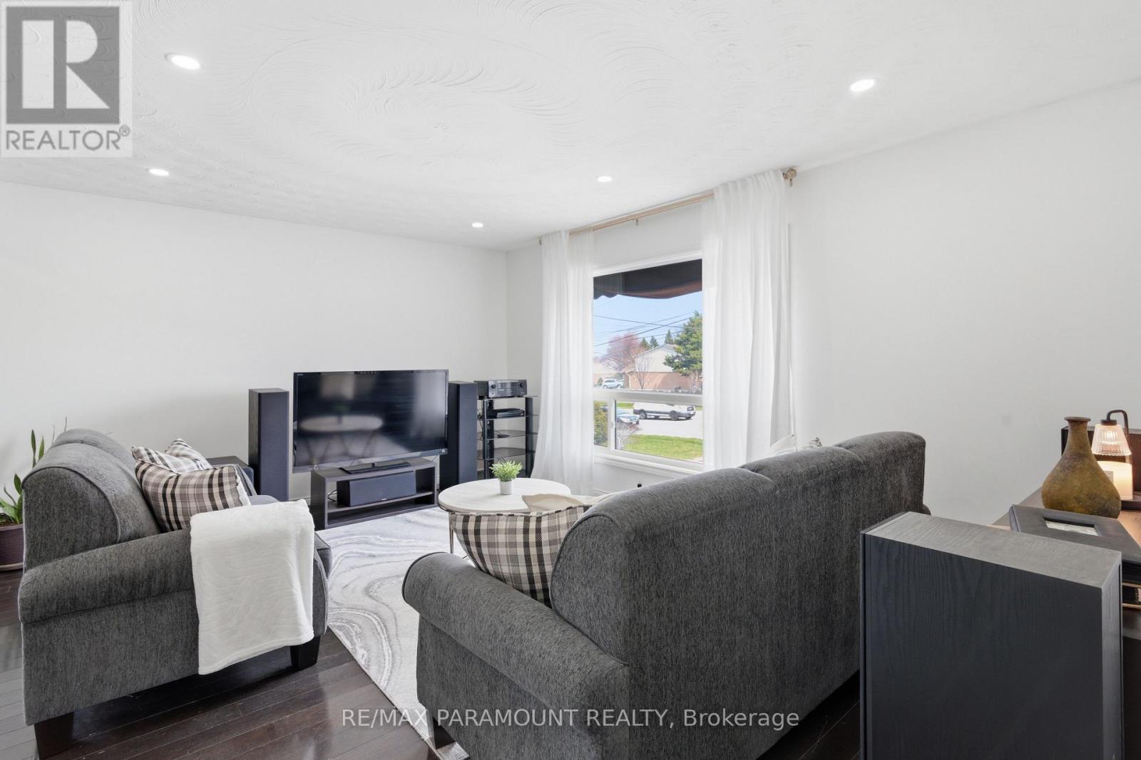1262 Upper Gage Avenue, Hamilton, Ontario  L8W 1E4 - Photo 6 - X13217580