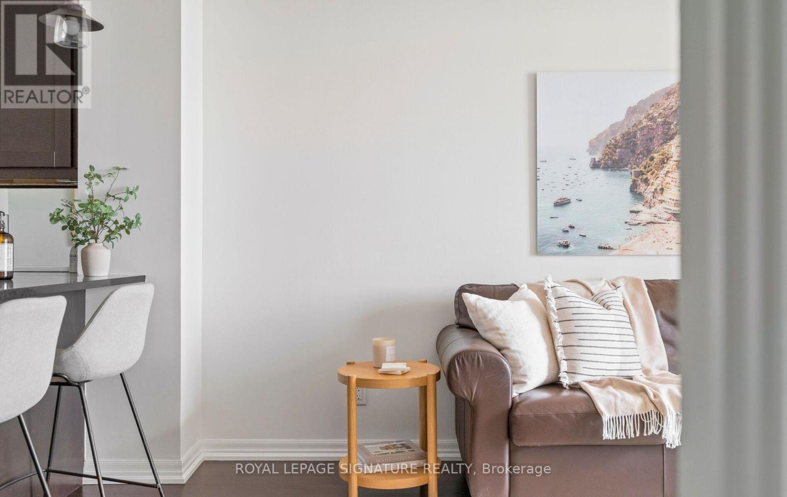 303 - 3563 Lake Shore Boulevard W, Toronto, Ontario  M8W 0A3 - Photo 10 - W13213578