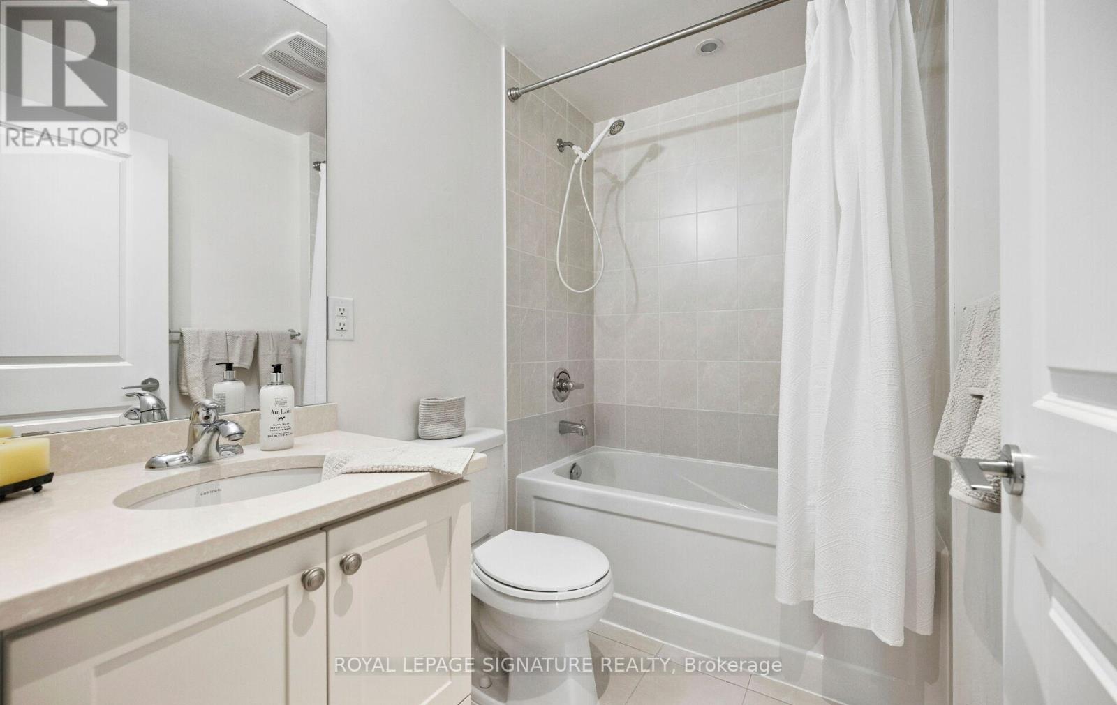 303 - 3563 Lake Shore Boulevard W, Toronto, Ontario  M8W 0A3 - Photo 38 - W13213578