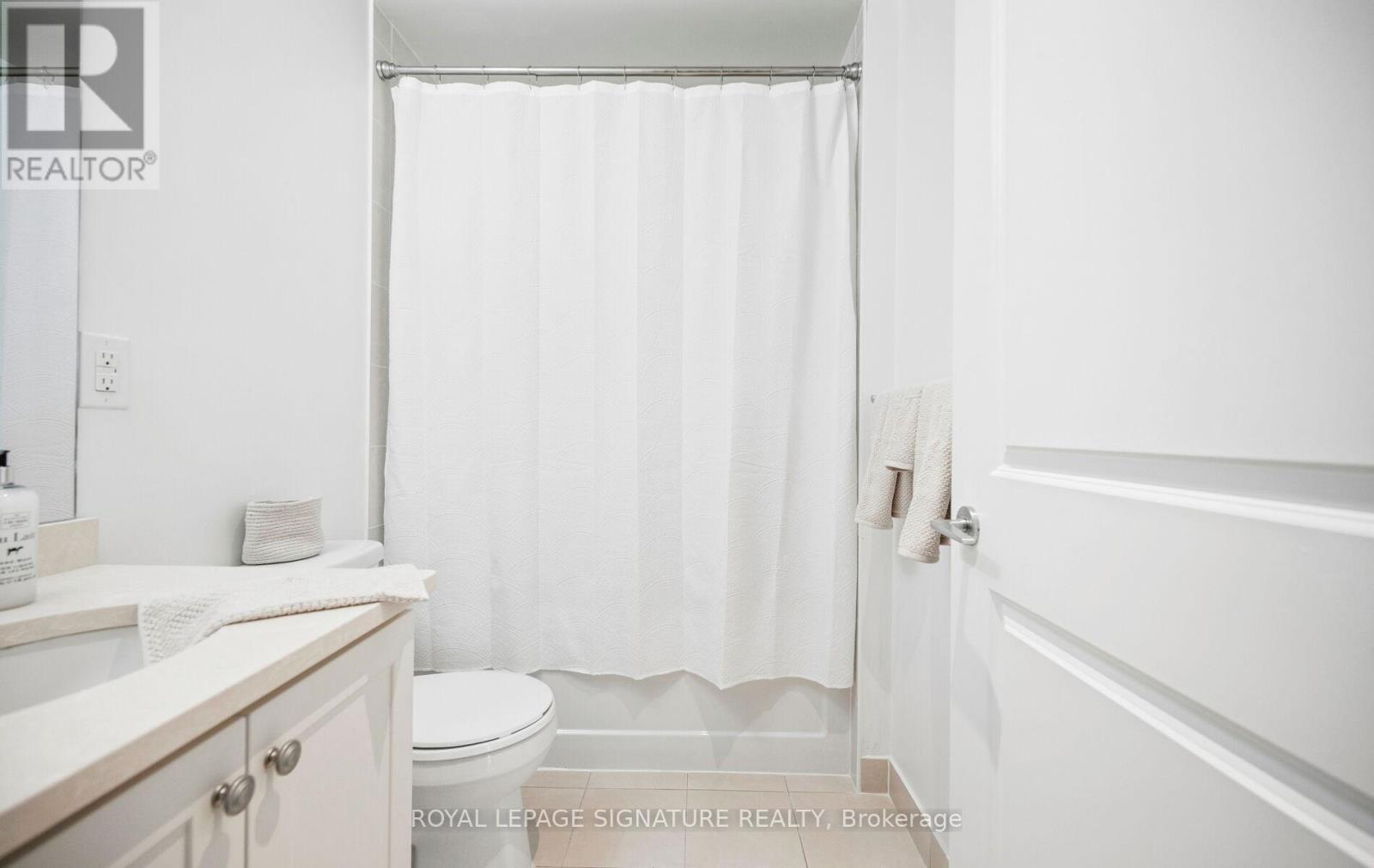 303 - 3563 Lake Shore Boulevard W, Toronto, Ontario  M8W 0A3 - Photo 36 - W13213578
