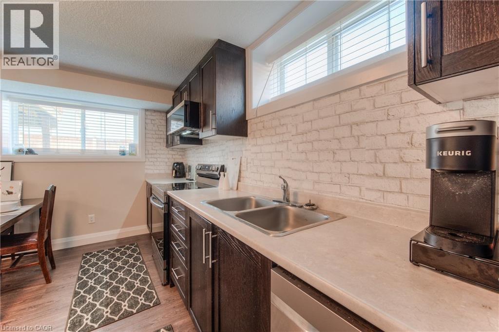 537 Valhalla Crescent Unit# B, Waterloo, Ontario  N2T 2J7 - Photo 6 - 40834715