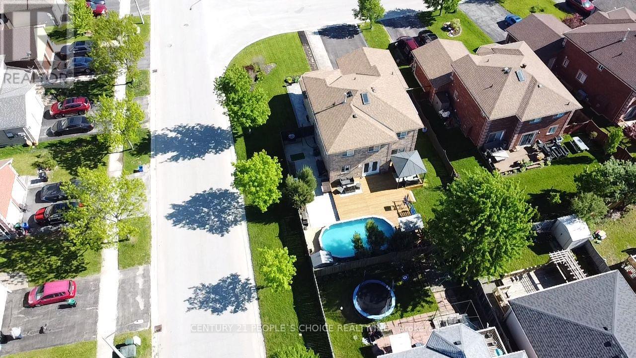 2 Irene Drive, Barrie, Ontario  L4N 0Y7 - Photo 2 - S13217596