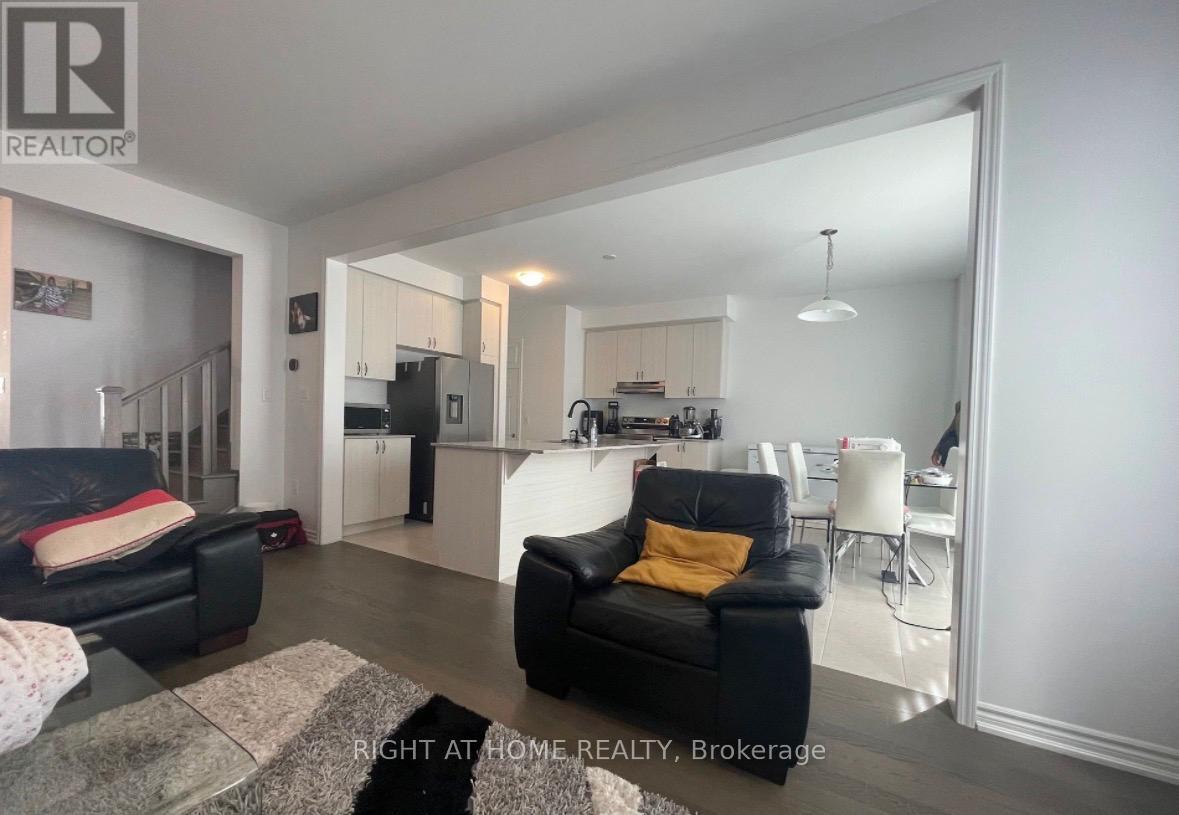 69 Mcbride Trail, Barrie, Ontario  L9J 0Y6 - Photo 3 - S13217602