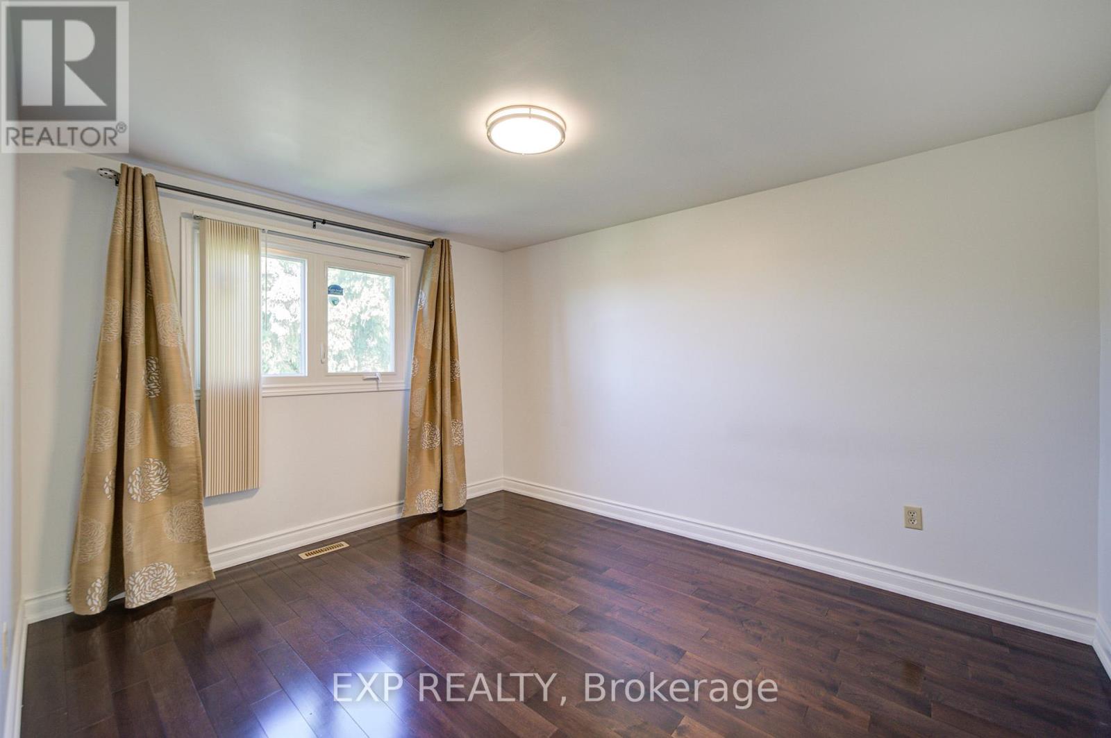 82 Muirlands Drive, Toronto, Ontario  M1V 2B4 - Photo 18 - E12816064