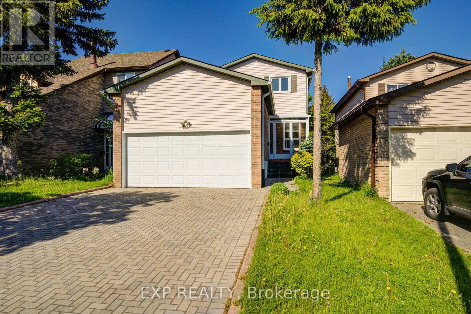 82 Muirlands Drive, Toronto, Ontario  M1V 2B4 - Photo 1 - E12816064