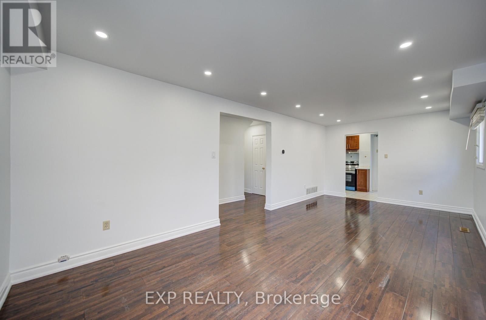 82 Muirlands Drive, Toronto, Ontario  M1V 2B4 - Photo 6 - E12816064