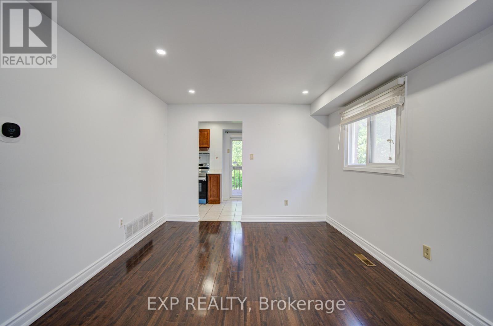 82 Muirlands Drive, Toronto, Ontario  M1V 2B4 - Photo 7 - E12816064