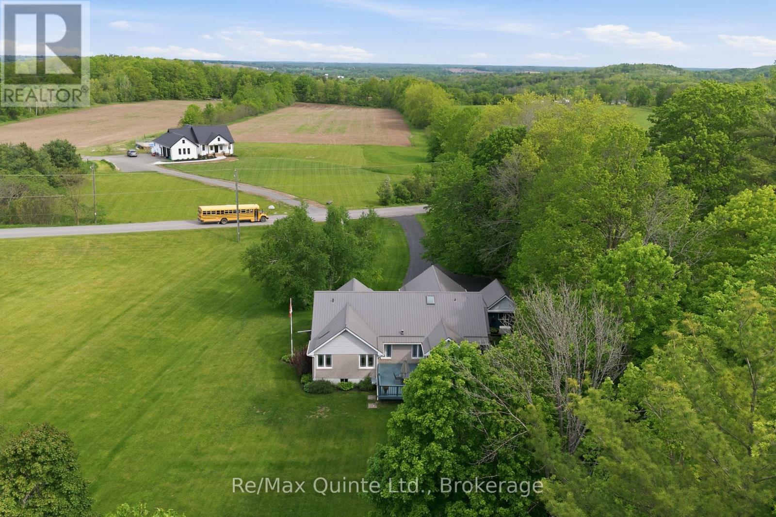 302 CLEARVIEW ROAD, Belleville, Ontario