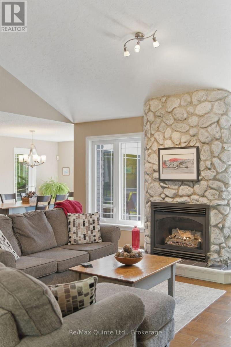302 Clearview Road, Belleville, Ontario  K0K 3E0 - Photo 6 - X13217636