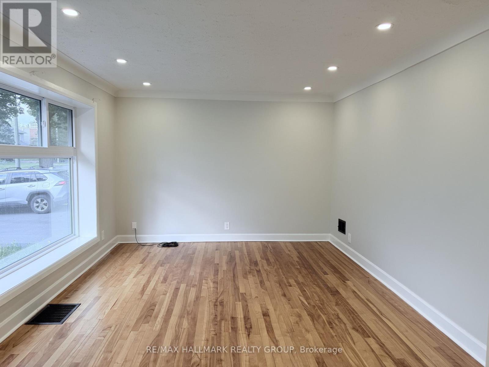 470 Pleasant Park Road, Ottawa, Ontario  K1H 5N1 - Photo 8 - X13217630