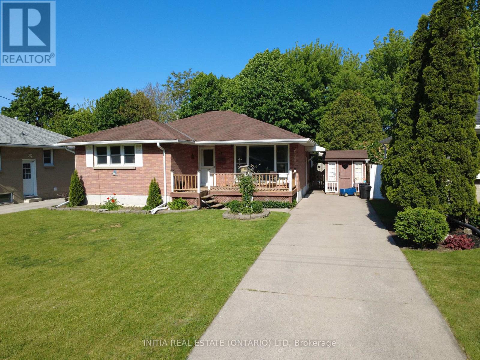 97 GREY CRESCENT, Sarnia, Ontario