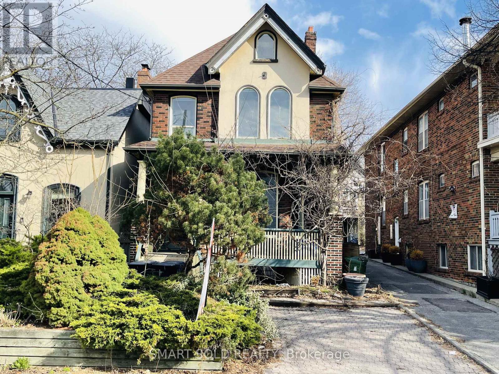 42 AMELIA STREET, Toronto, Ontario