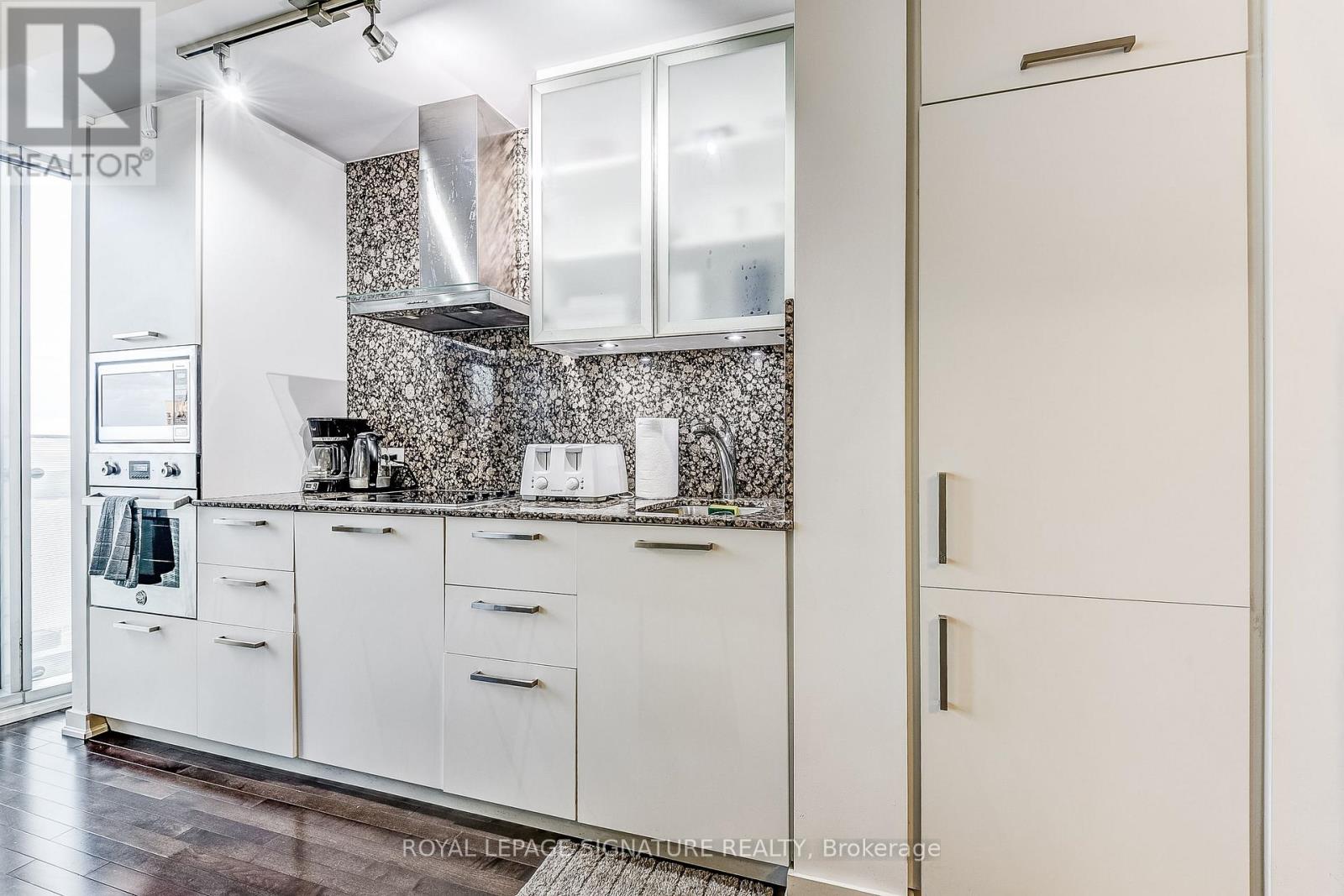 2804 - 14 York Street, Toronto, Ontario  M5J 0B1 - Photo 14 - C13217666