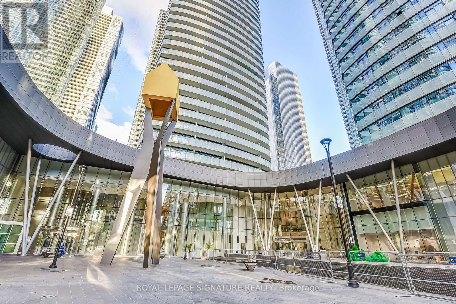 2804 - 14 York Street, Toronto, Ontario  M5J 0B1 - Photo 2 - C13217666