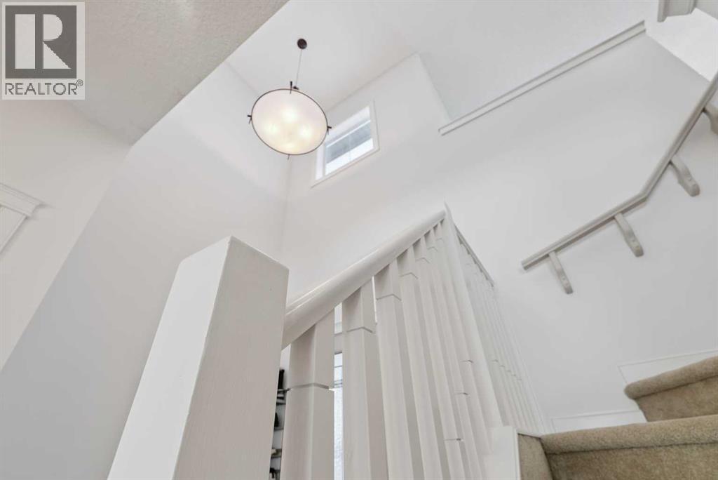 47 Everbrook Crescent SW, Calgary, Alberta  T2Y 0J2 - Photo 3 - A2288063