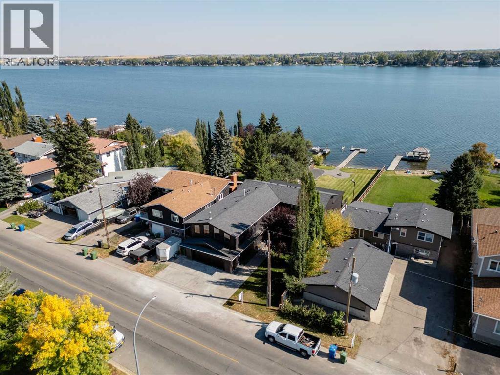 692 West Chestermere Drive, Chestermere, Alberta  T1X 1B5 - Photo 2 - A2288918