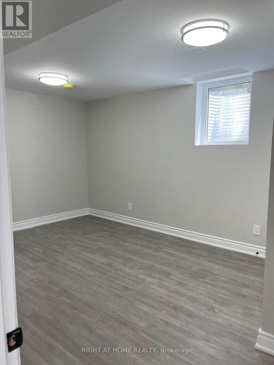 9 Annie Crescent, Ajax, Ontario  L1T 3X6 - Photo 4 - E13217626