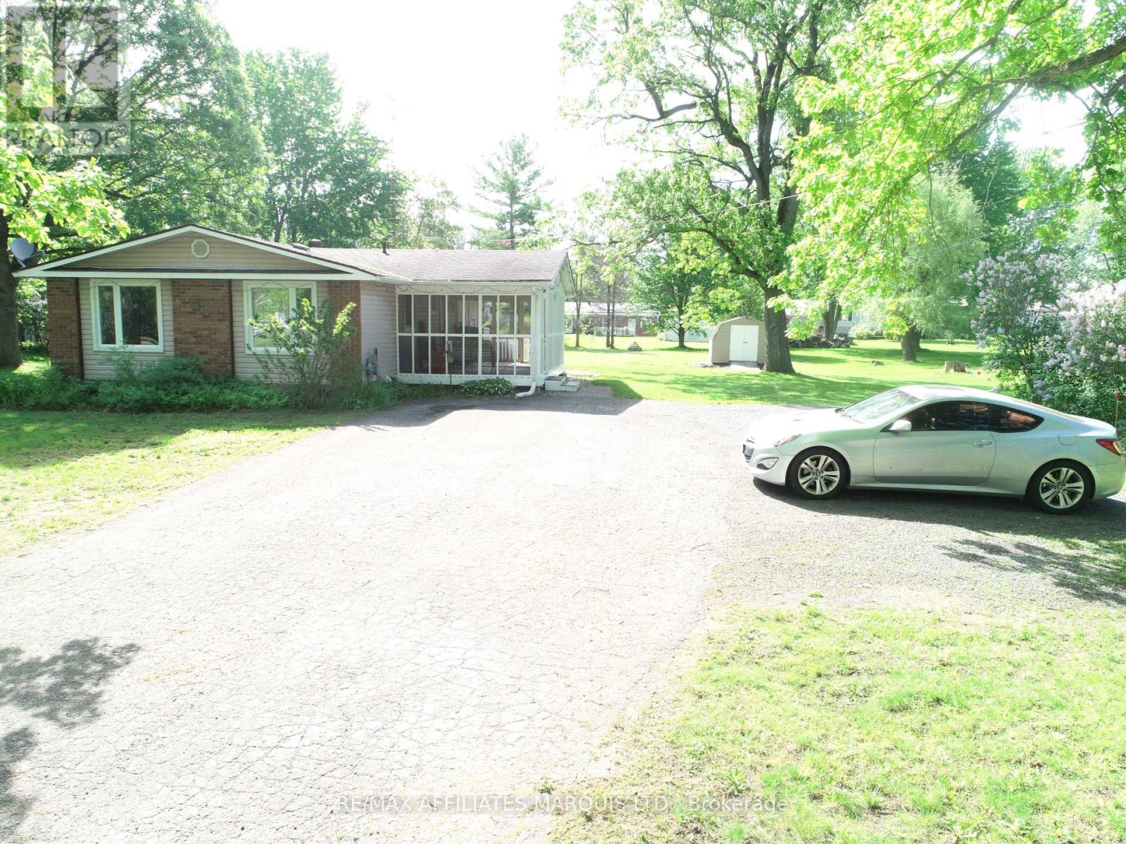 9 Sutton Drive, Edwardsburgh/cardinal, Ontario  K0E 1T1 - Photo 2 - X13217628