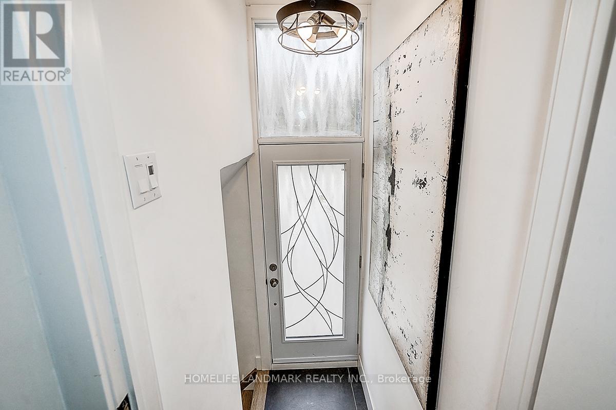 Lower 2 - 304 Kerswell Drive, Richmond Hill, Ontario  L4C 2X2 - Photo 11 - N13217610