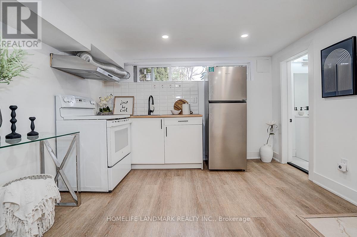 Lower 2 - 304 Kerswell Drive, Richmond Hill, Ontario  L4C 2X2 - Photo 6 - N13217610