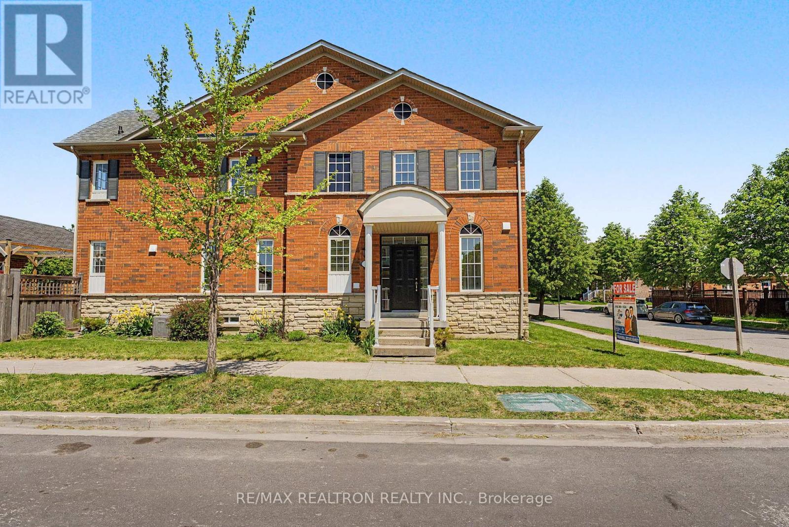 6 Northvale Road, Markham, Ontario  L6B 1G4 - Photo 2 - N13217620