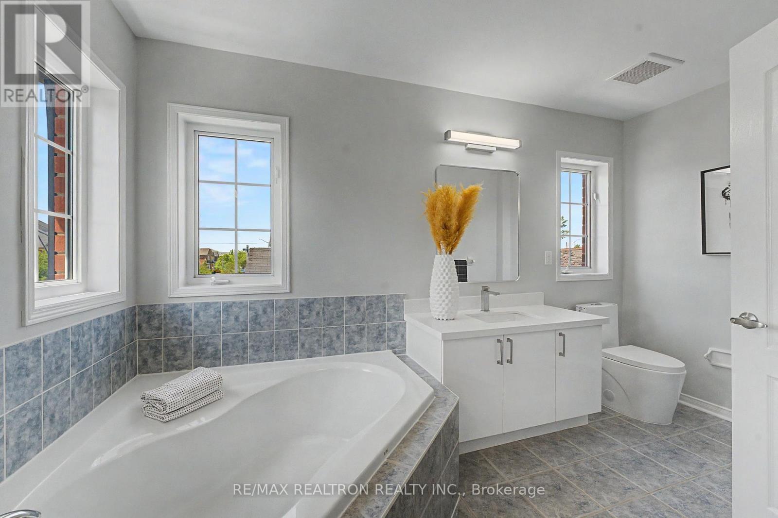 6 Northvale Road, Markham, Ontario  L6B 1G4 - Photo 24 - N13217620