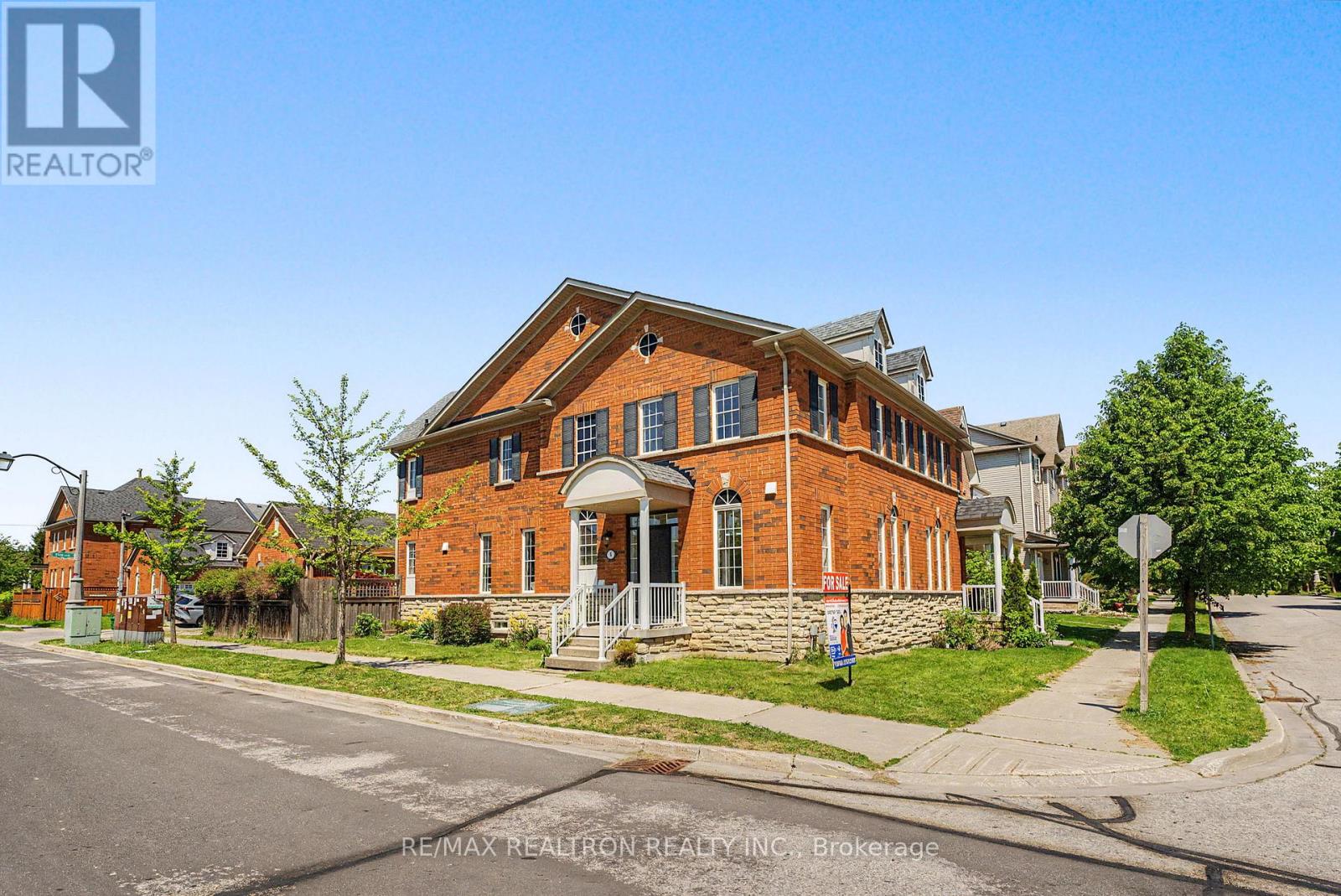 6 Northvale Road, Markham, Ontario  L6B 1G4 - Photo 3 - N13217620