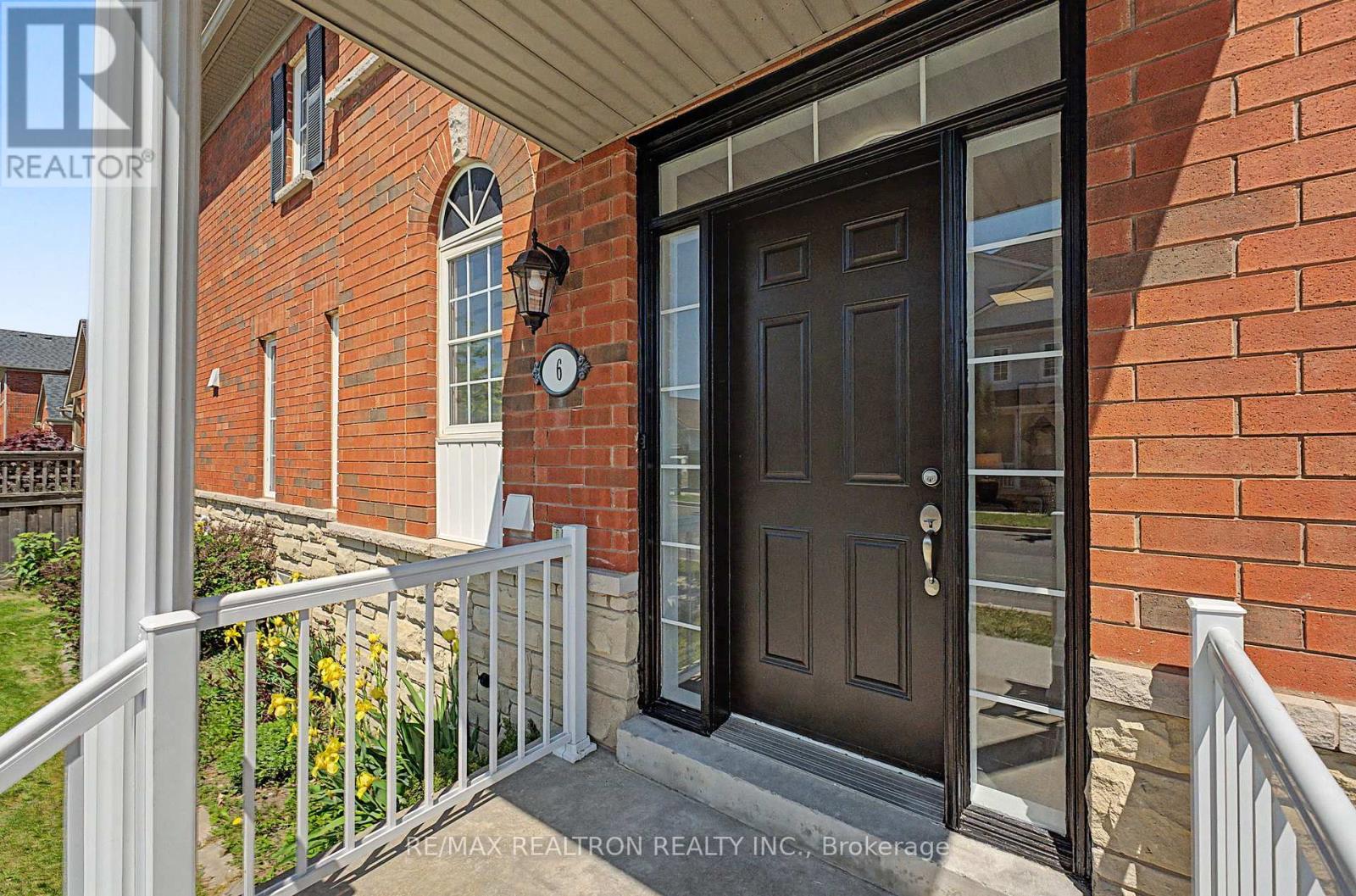 6 Northvale Road, Markham, Ontario  L6B 1G4 - Photo 4 - N13217620