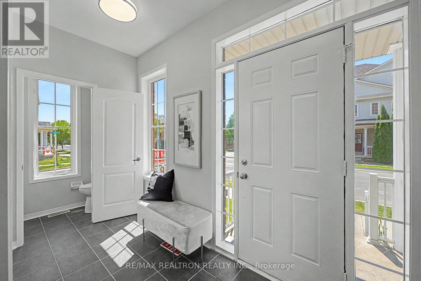6 Northvale Road, Markham, Ontario  L6B 1G4 - Photo 6 - N13217620